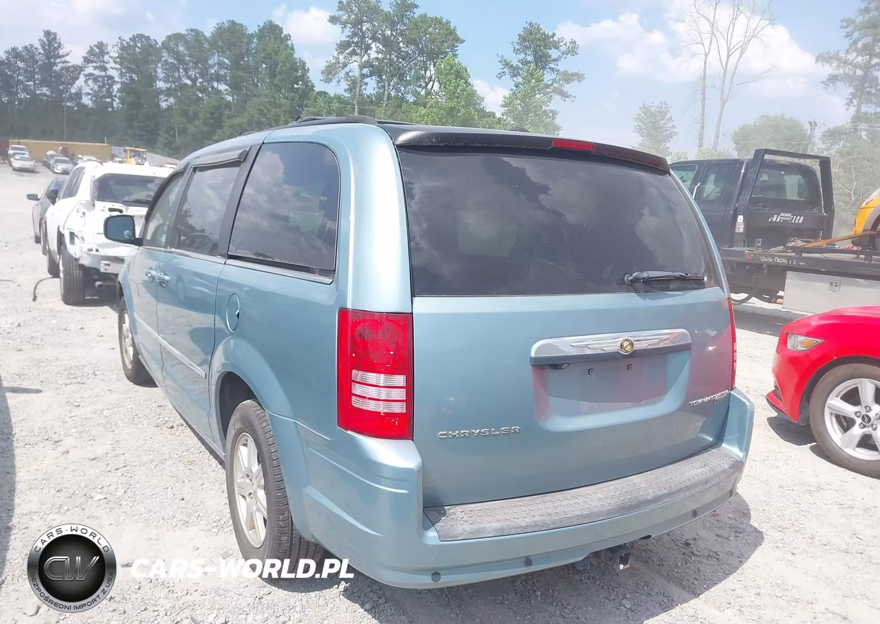 2010 Chrysler Town & Country Touring VIN:2A4RR5D17AR241617 - 3