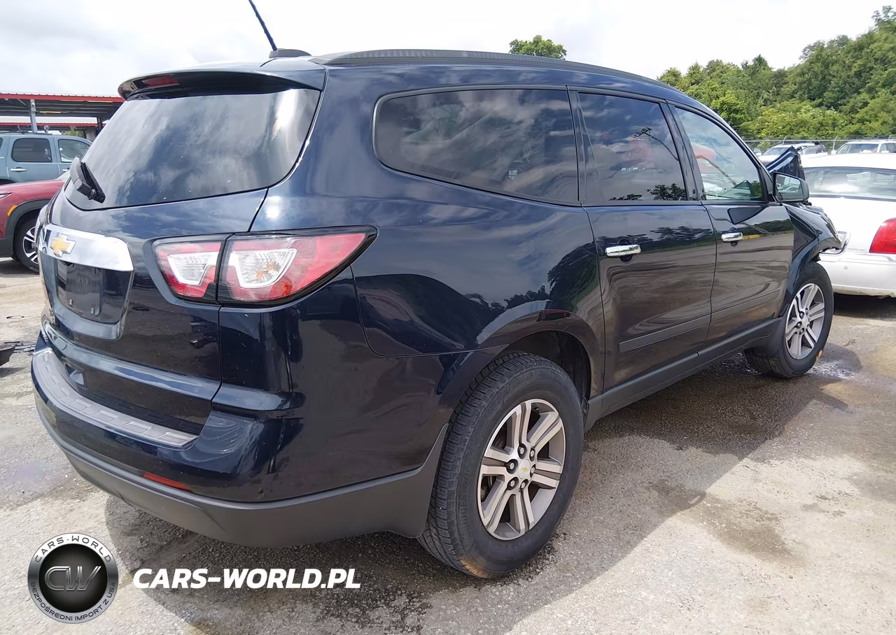 2017 Chevrolet Traverse Ls VIN:1GNKRFKD4HJ248217 - 4