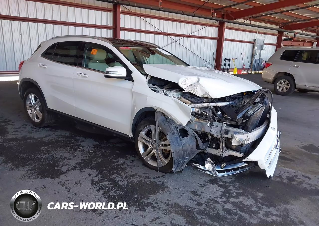 2017 Mercedes-Benz Gla 250 4Matic – zdjęcie 1 z 17