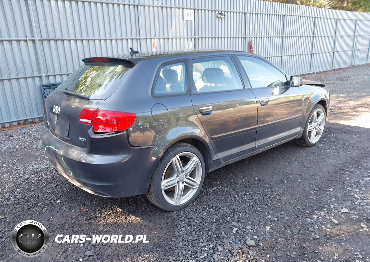 2013 Audi A3 2.0T Premium VIN:WAUPEAFM8DA008246 - 4
