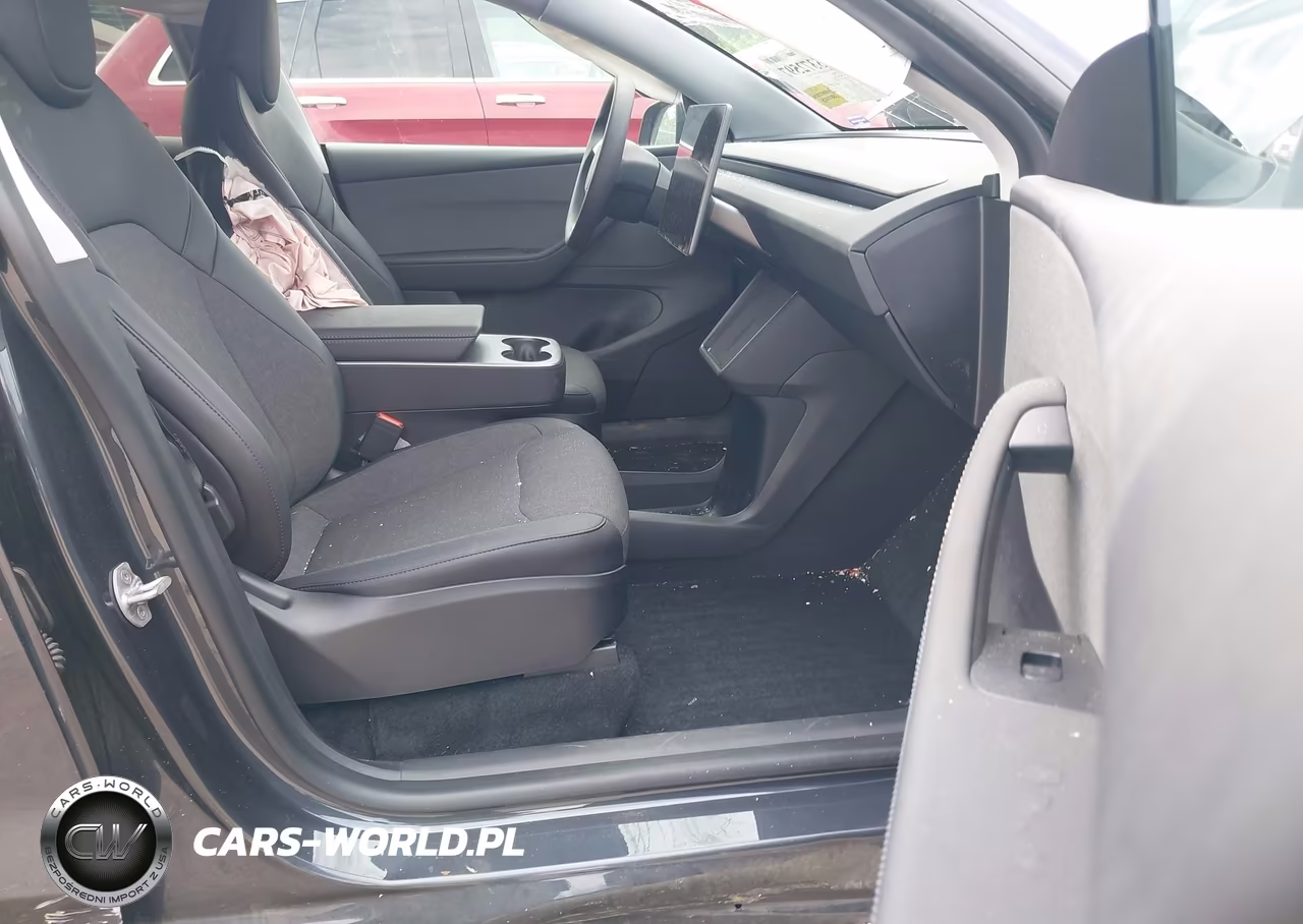 2026 Tesla Model Y VIN:7SAYGDEDXTA590330 - 5