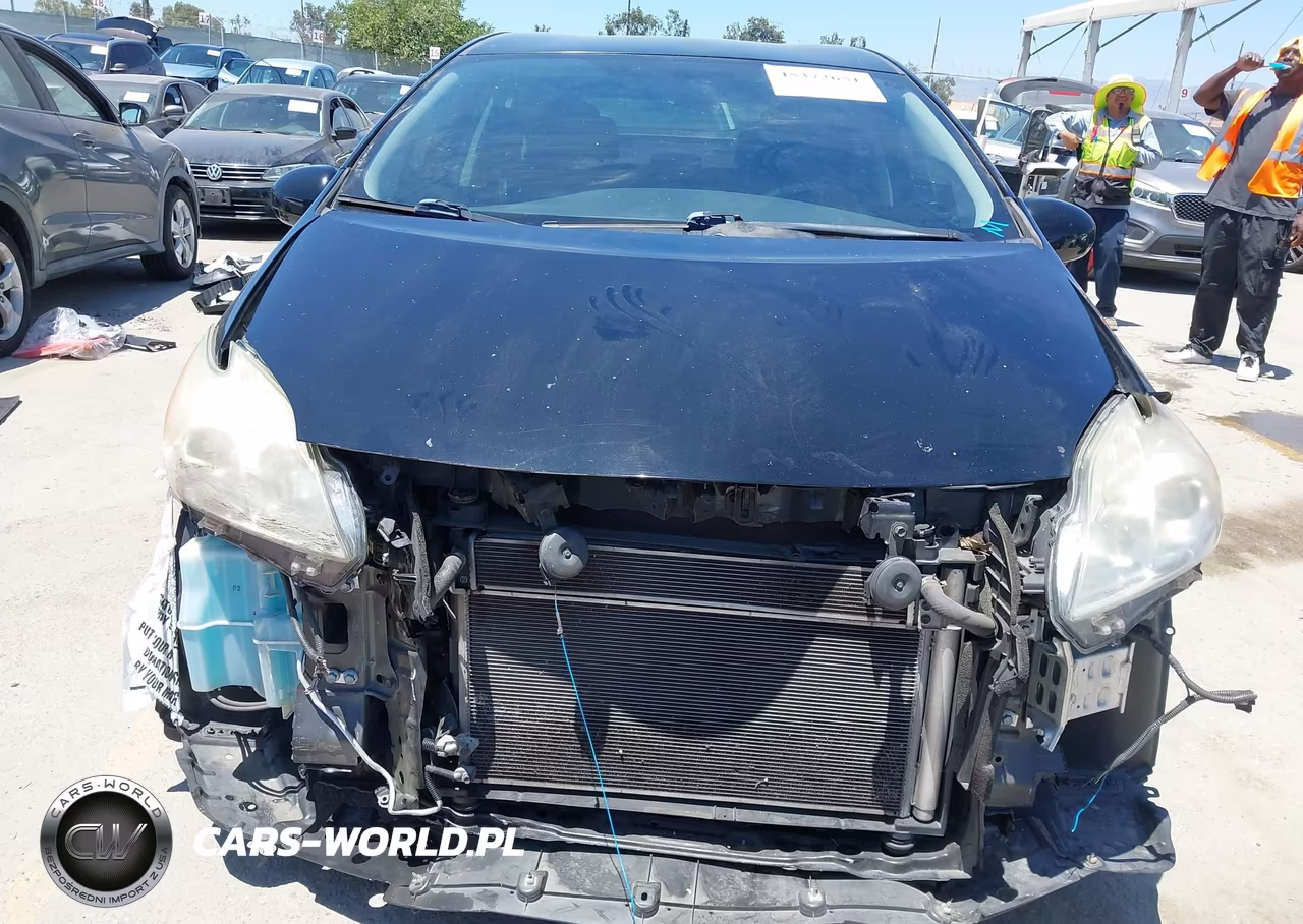 2013 Toyota Prius Three Se VIN:JTDKN3DU3D5570334 - 13