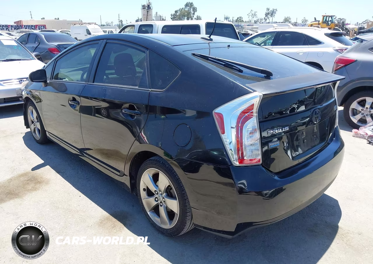 2013 Toyota Prius Three Se VIN:JTDKN3DU3D5570334 - 3