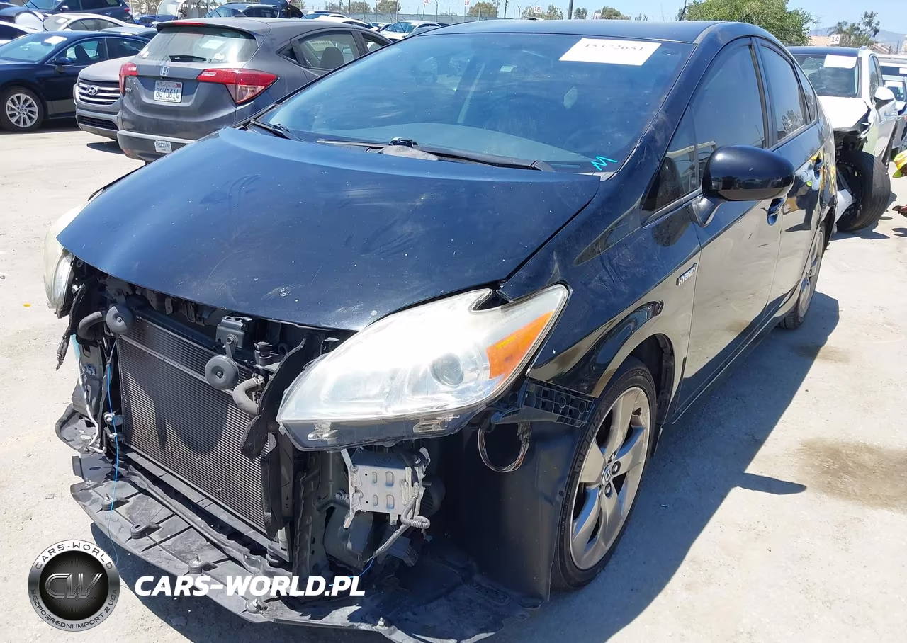 2013 Toyota Prius Three Se VIN:JTDKN3DU3D5570334 - 6