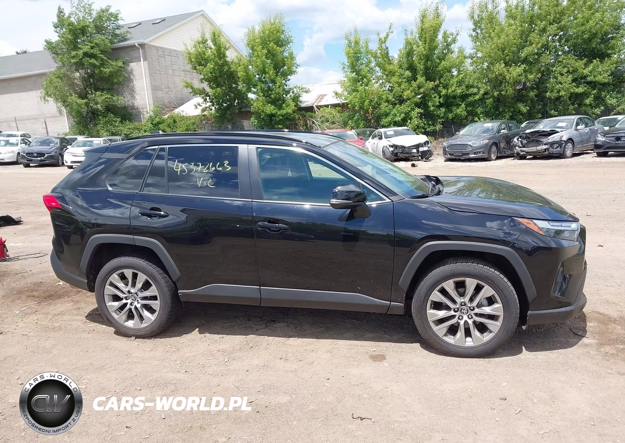 2023 Toyota Rav4 Xle Premium VIN:2T3A1RFV3PC361352 - 13