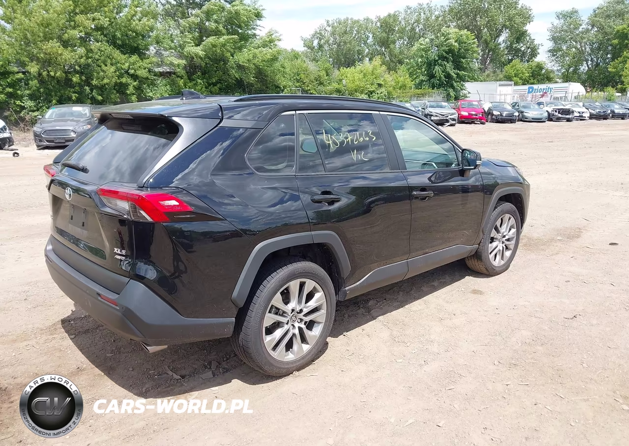 2023 Toyota Rav4 Xle Premium VIN:2T3A1RFV3PC361352 - 4