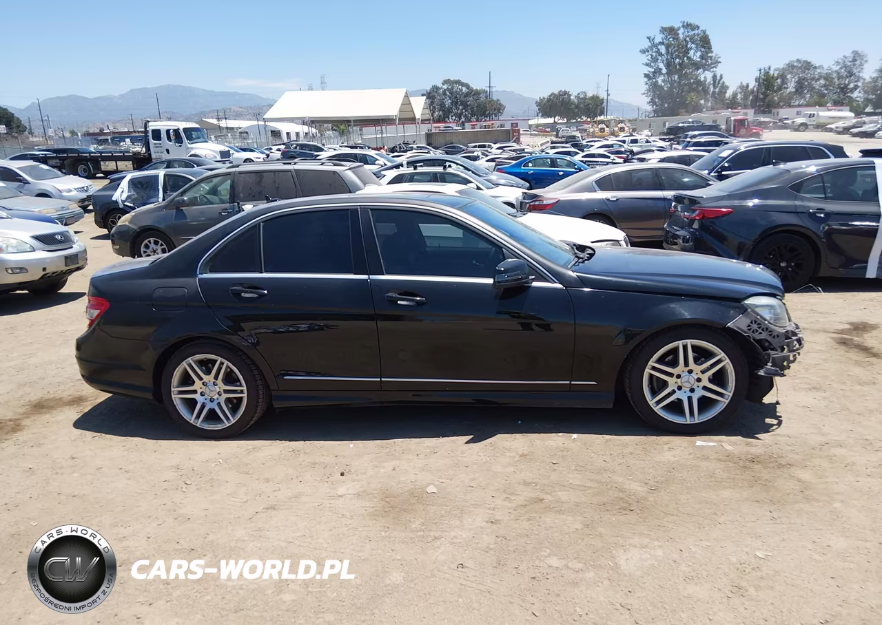 2011 Mercedes-Benz C 300 Sport 4Matic VIN:WDDGF8BB9BR184272 - 14