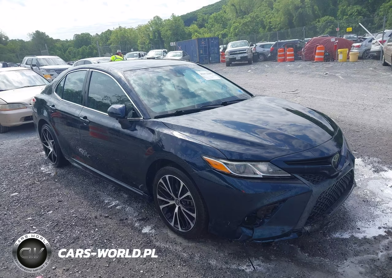 2019 Toyota Camry Se – zdjęcie 1 z 16