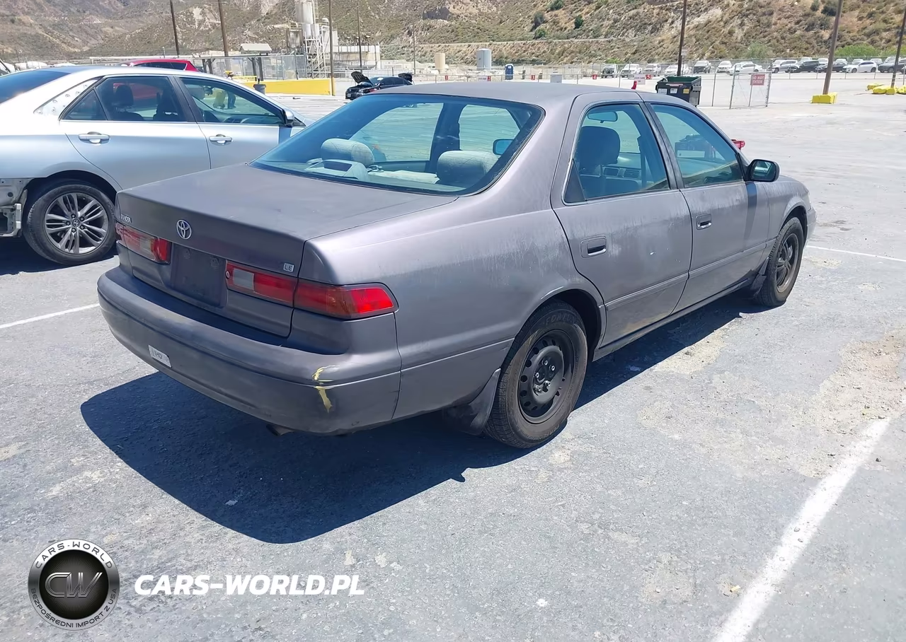 1997 Toyota Camry Le-Xle VIN:JT2BG22K0V0015726 - 4