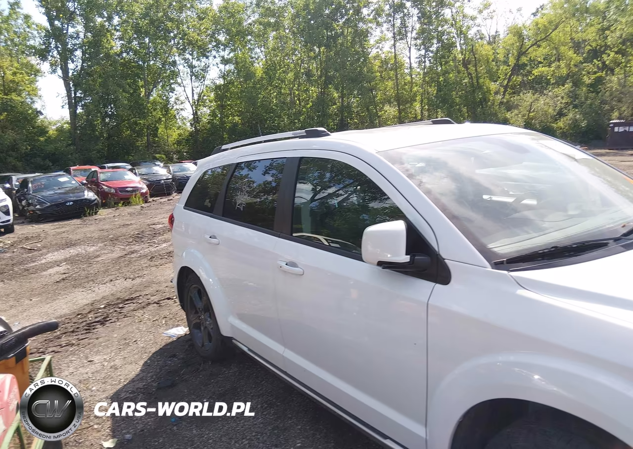 2020 Dodge Journey Crossroad VIN:3C4PDCGB0LT206678 - 12