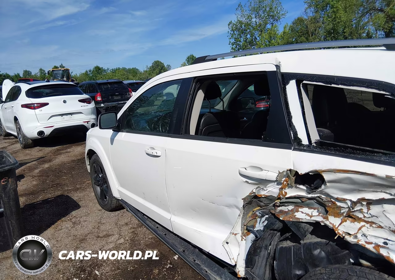 2020 Dodge Journey Crossroad VIN:3C4PDCGB0LT206678 - 13