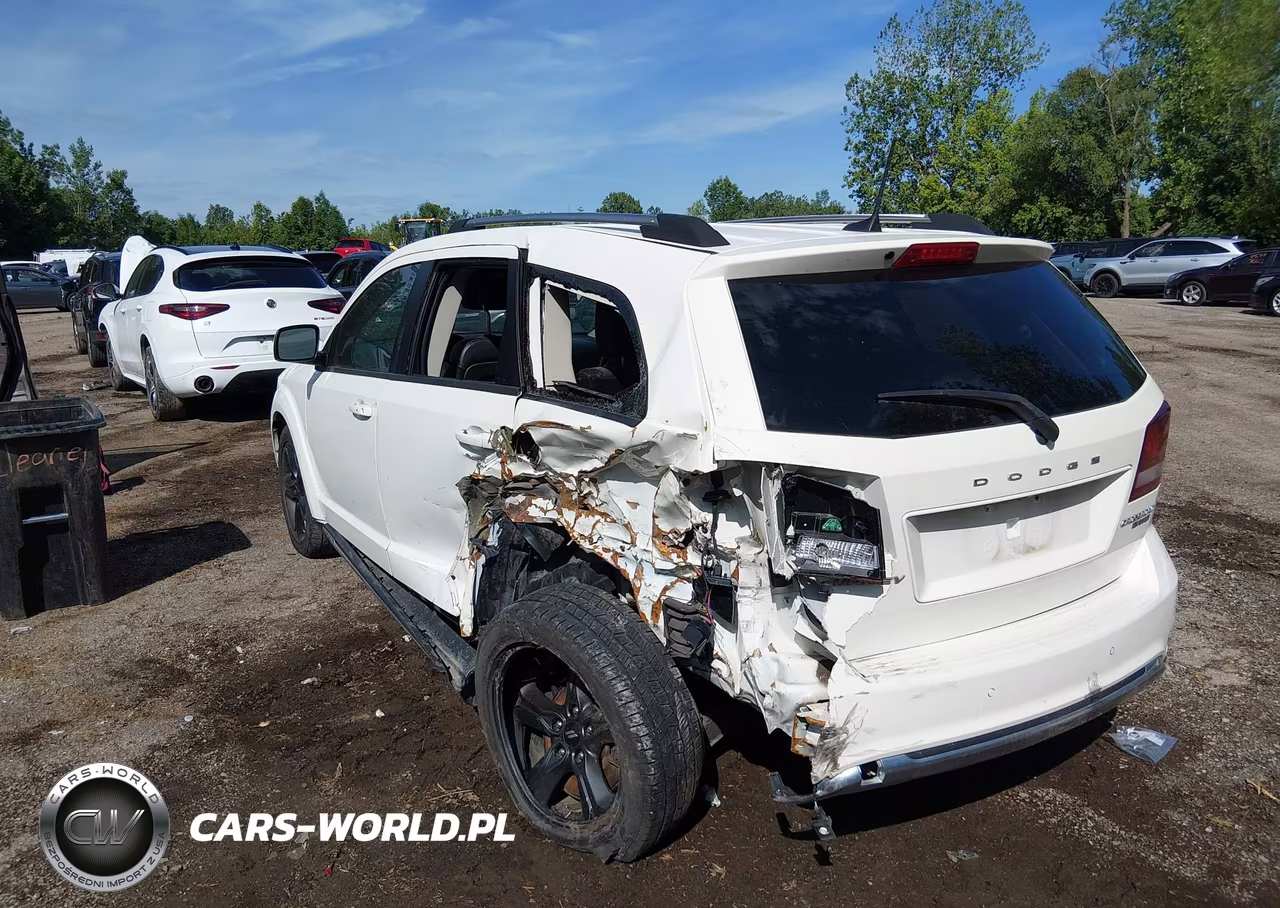 2020 Dodge Journey Crossroad VIN:3C4PDCGB0LT206678 - 3