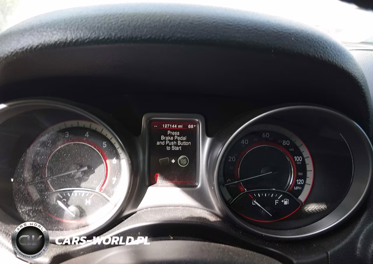 2020 Dodge Journey Crossroad VIN:3C4PDCGB0LT206678 - 7
