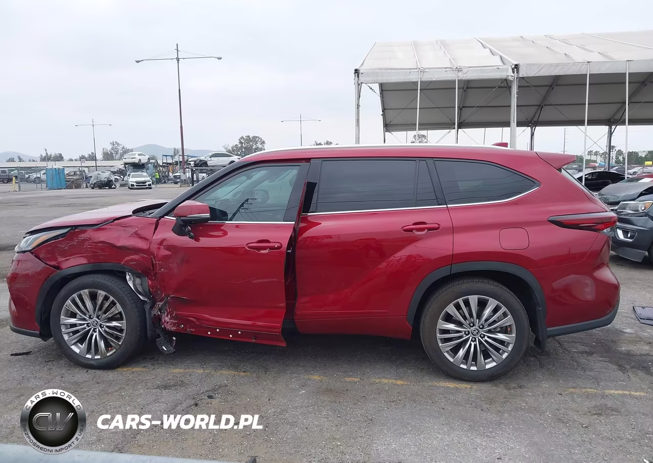 2025 Toyota Highlander Hybrid Platinum VIN:5TDEBRCH4SS653064 - 15