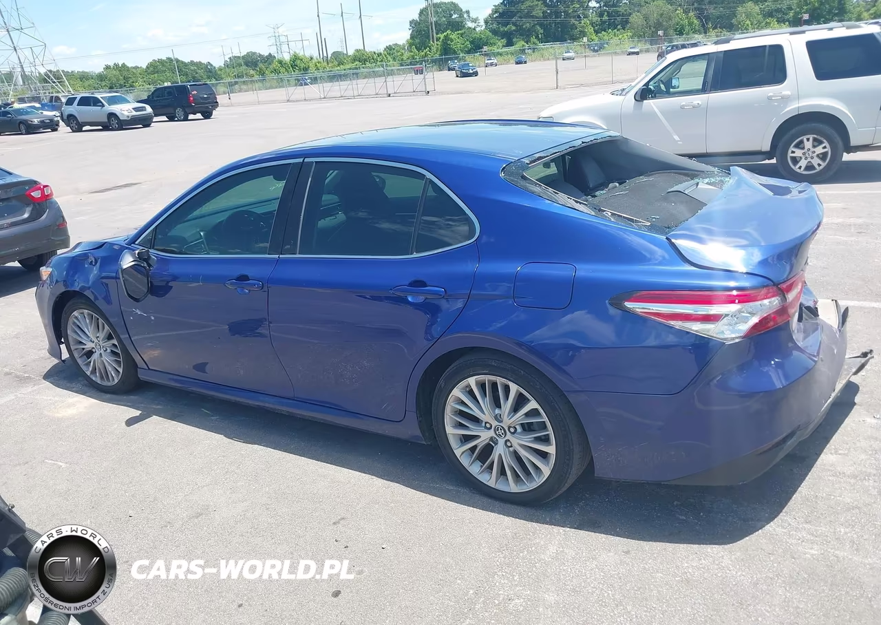 2018 Toyota Camry Xle VIN:4T1B11HK3JU513086 - 14