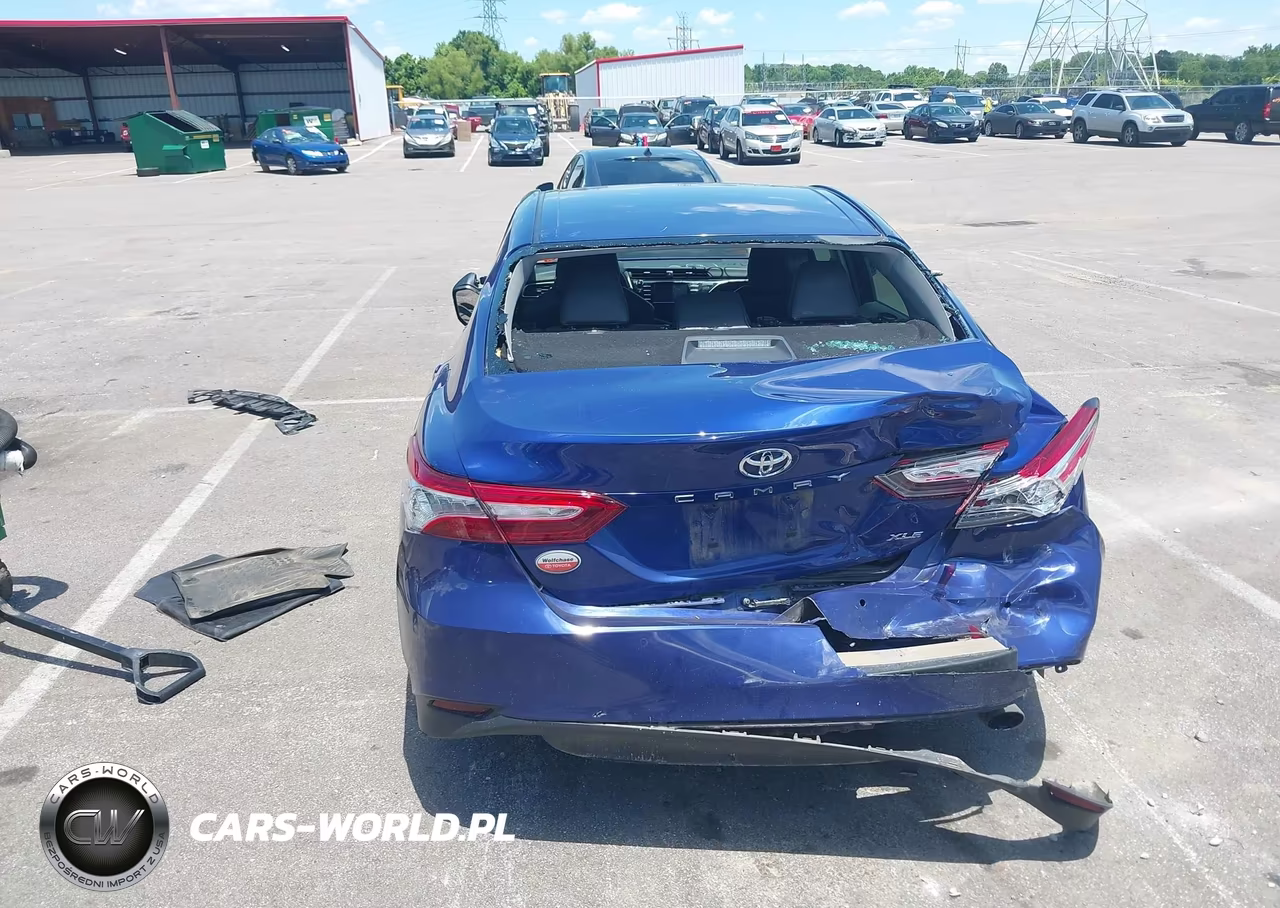 2018 Toyota Camry Xle VIN:4T1B11HK3JU513086 - 16