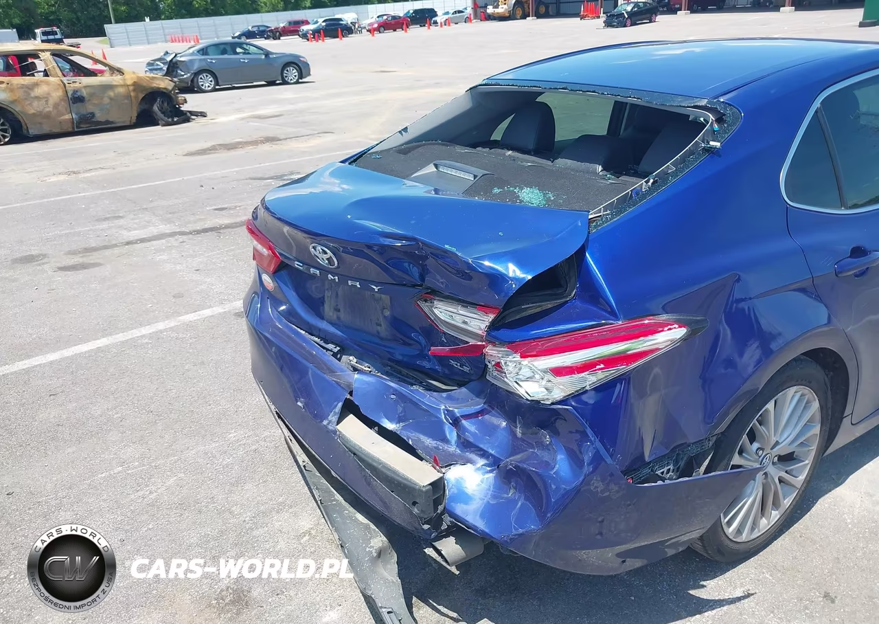 2018 Toyota Camry Xle VIN:4T1B11HK3JU513086 - 6