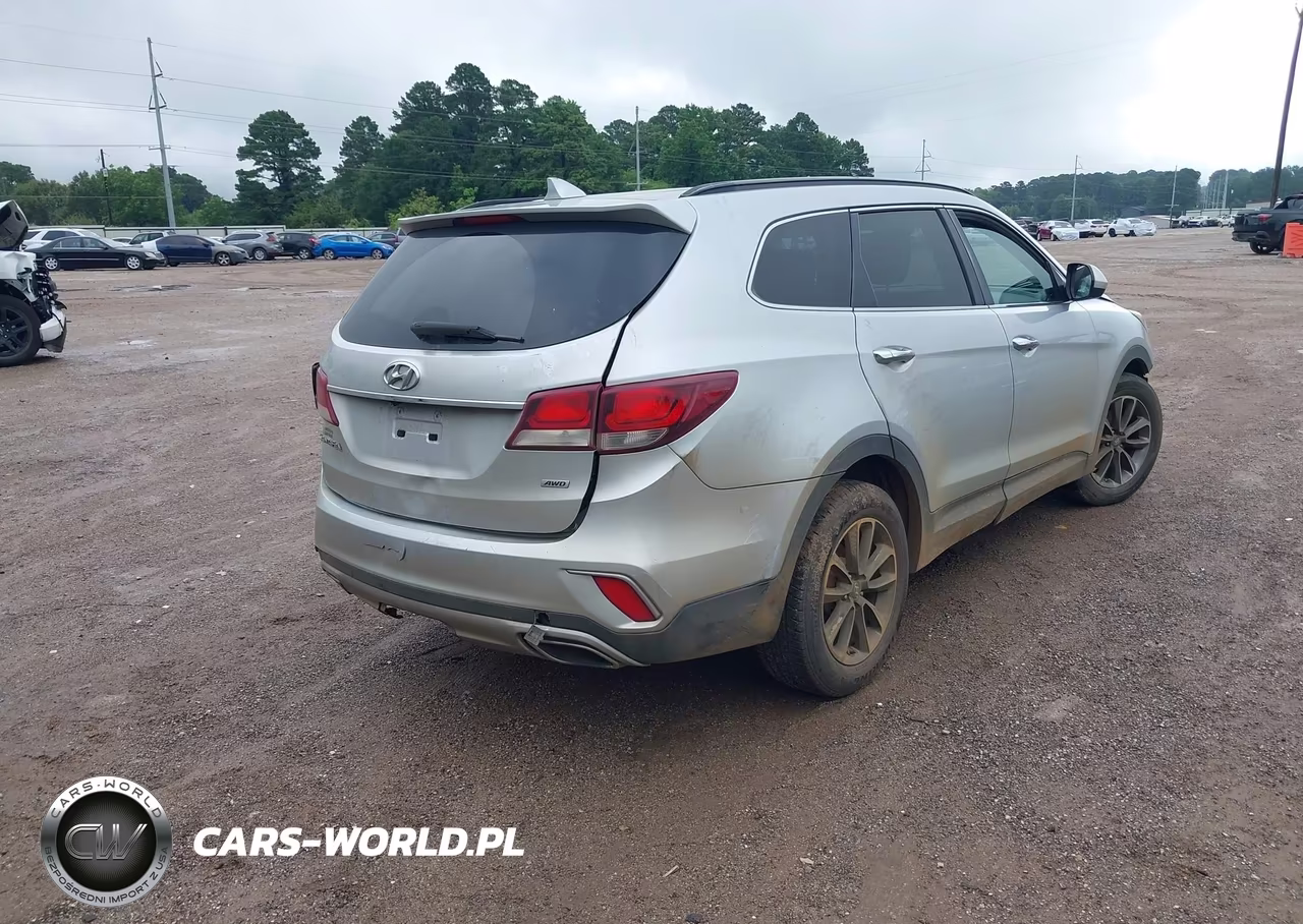 2017 Hyundai Santa Fe Se VIN:KM8SMDHF6HU168173 - 4
