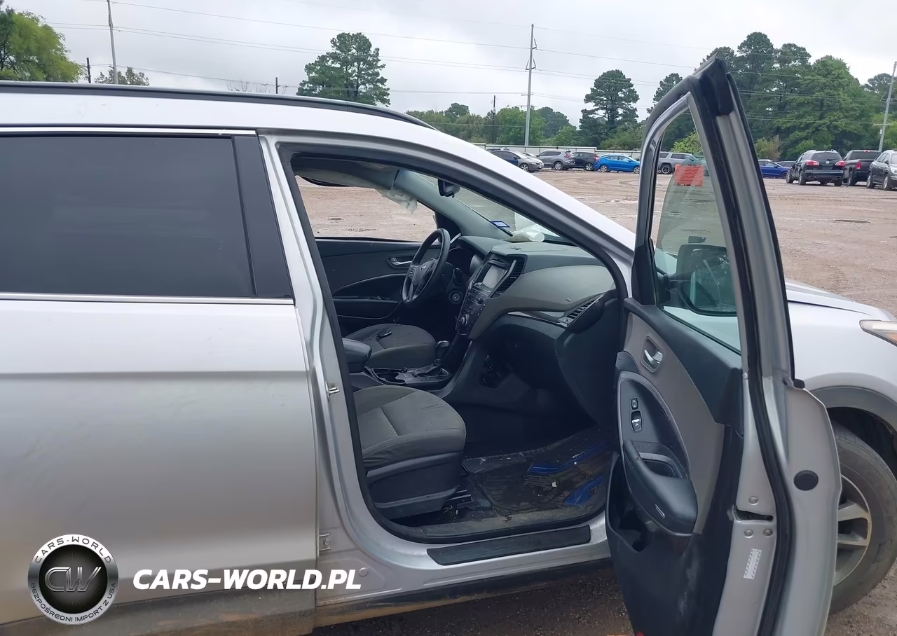 2017 Hyundai Santa Fe Se VIN:KM8SMDHF6HU168173 - 5