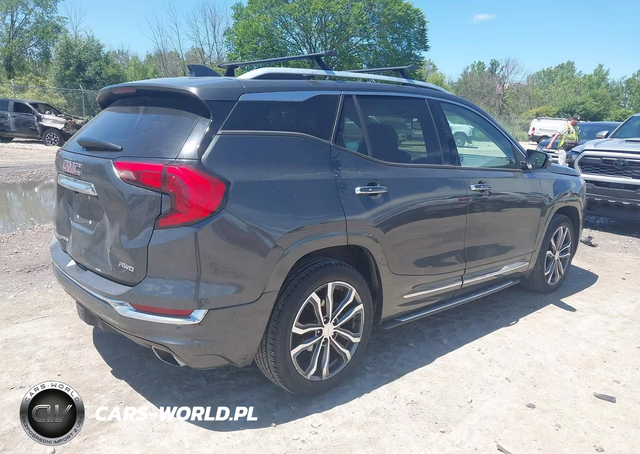 2018 GMC Terrain Denali VIN:3GKALXEX5JL281280 - 4