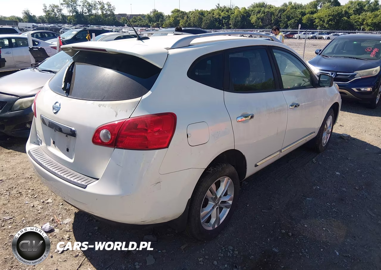 2015 Nissan Rogue Select S VIN:JN8AS5MT1FW160723 - 4