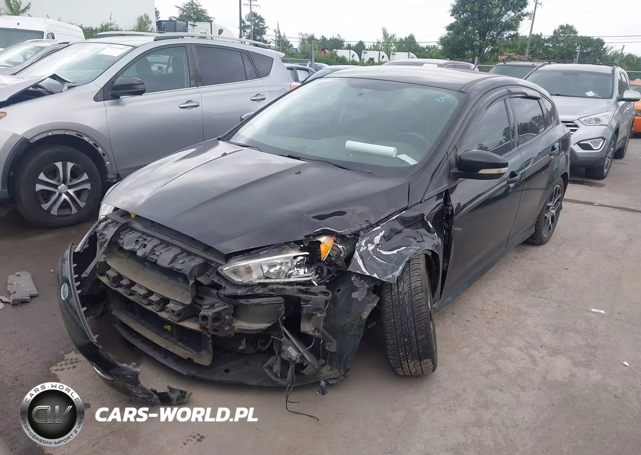 2016 Ford Focus Se VIN:1FADP3K22GL236757 - 2