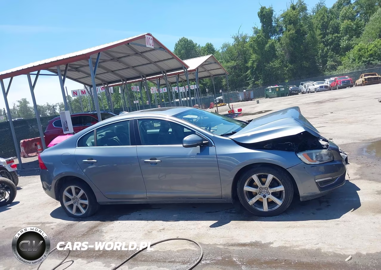 2016 Volvo S60 T5 Drive-E Premier VIN:YV126MFKXG2404245 - 13