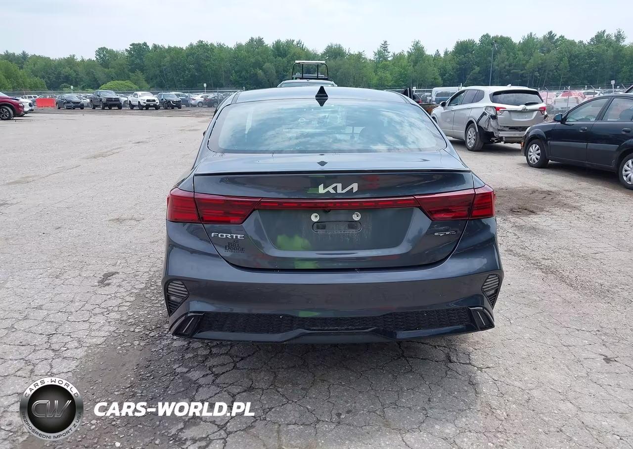 2023 Kia Forte Gt-Line VIN:3KPF54AD9PE672533 - 16