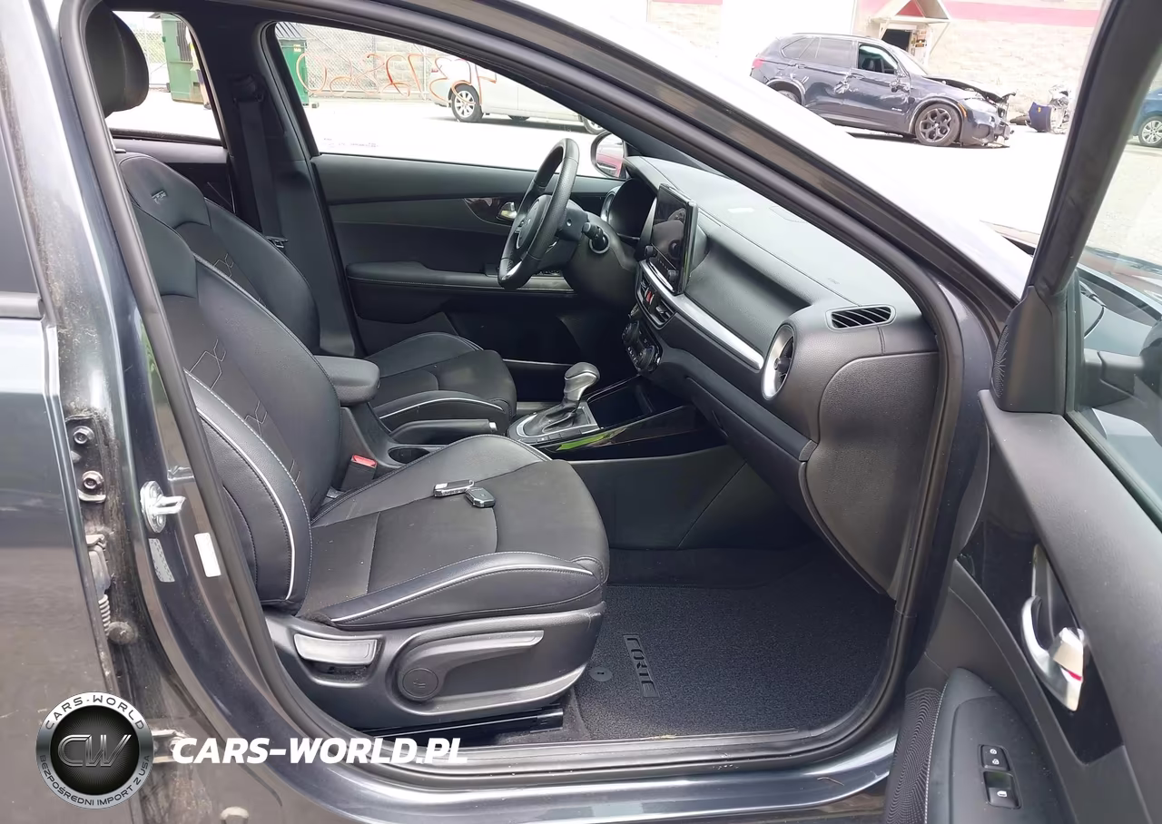 2023 Kia Forte Gt-Line VIN:3KPF54AD9PE672533 - 5