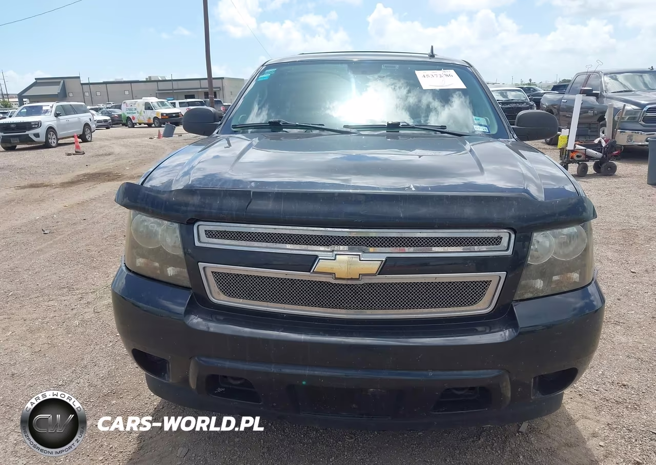 2011 Chevrolet Tahoe Ls VIN:1GNSKAE02BR353069 - 12