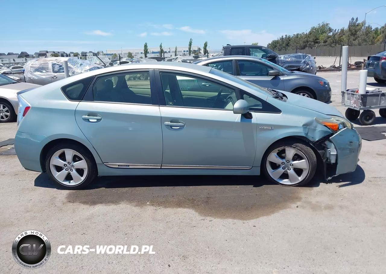 2012 Toyota Prius Five VIN:JTDKN3DU3C1613253 - 17