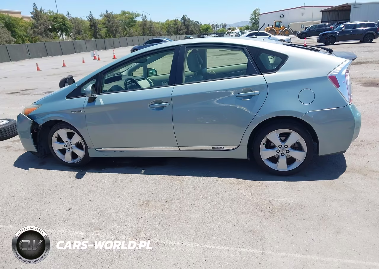 2012 Toyota Prius Five VIN:JTDKN3DU3C1613253 - 18