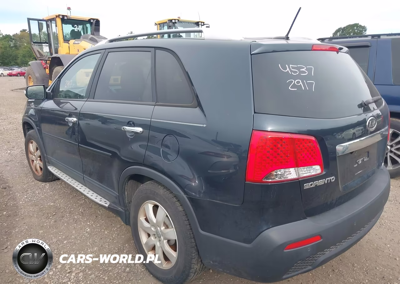 2013 Kia Sorento Lx VIN:5XYKT3A66DG349524 - 3
