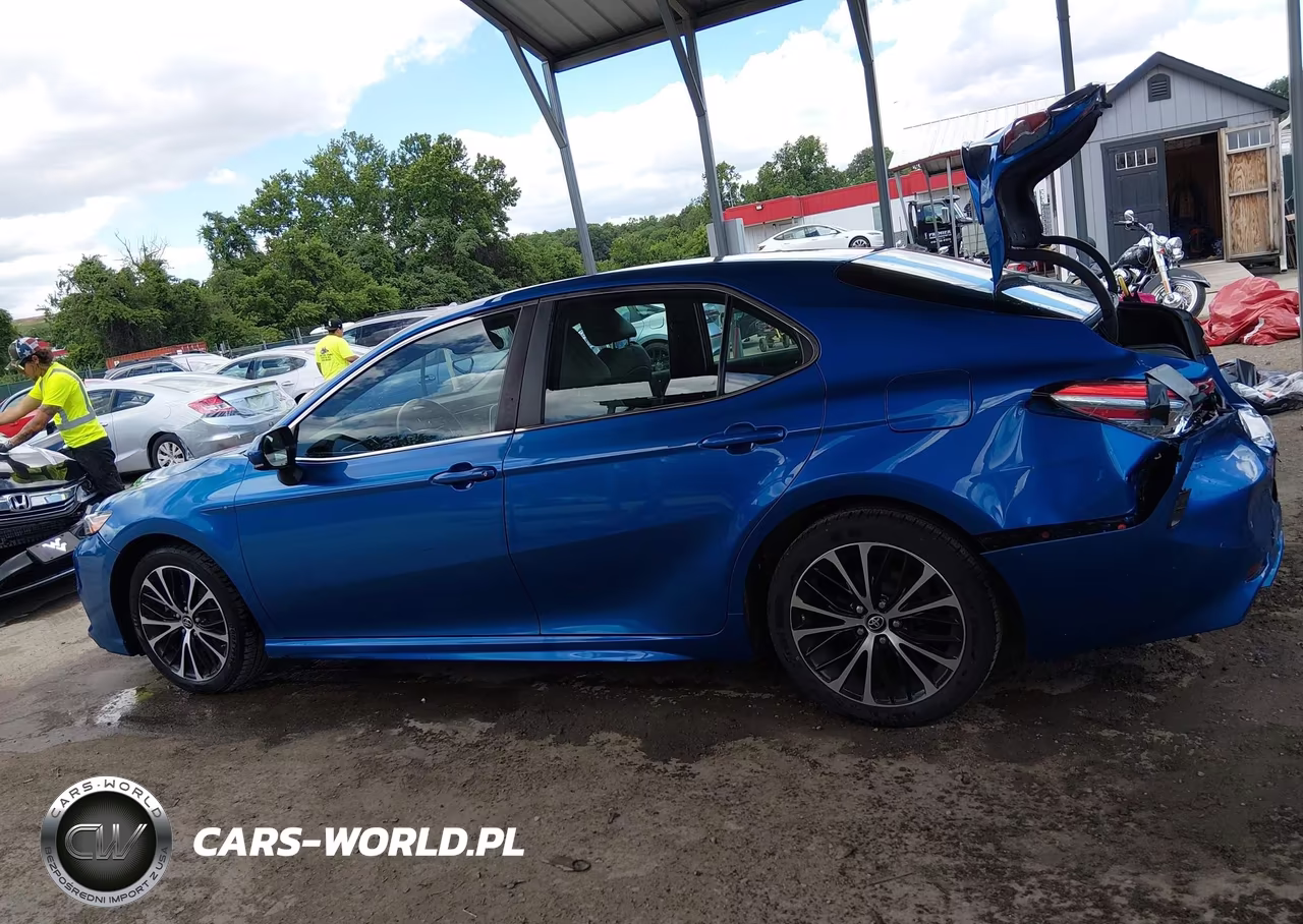 2018 Toyota Camry Se VIN:4T1B11HK8JU114111 - 14