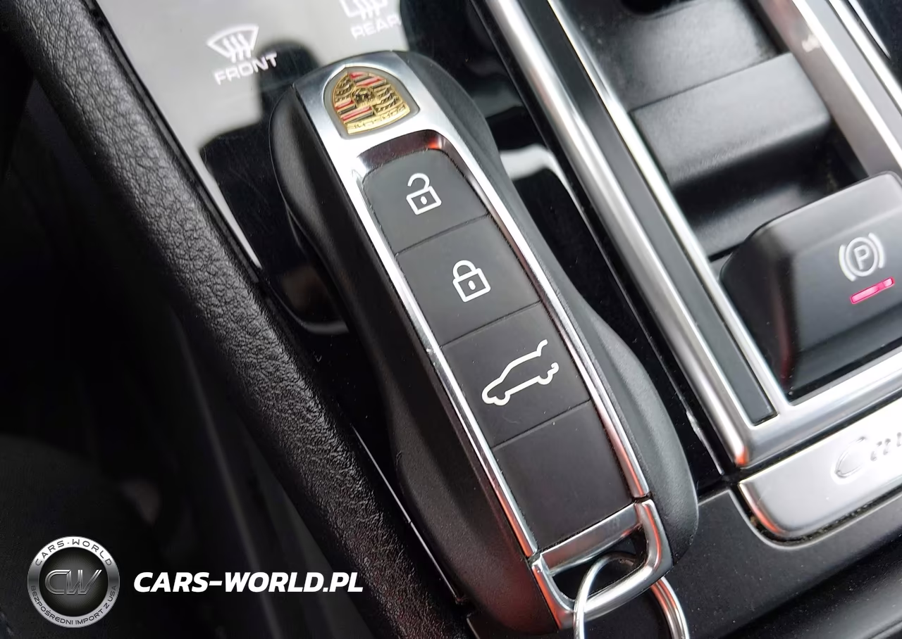 2020 Porsche Cayenne VIN:WP1AA2AY8LDA01166 - 11
