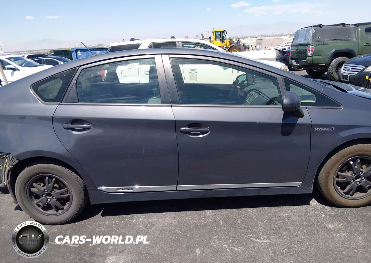 2012 Toyota Prius Two VIN:JTDKN3DU8C5453881 - 14