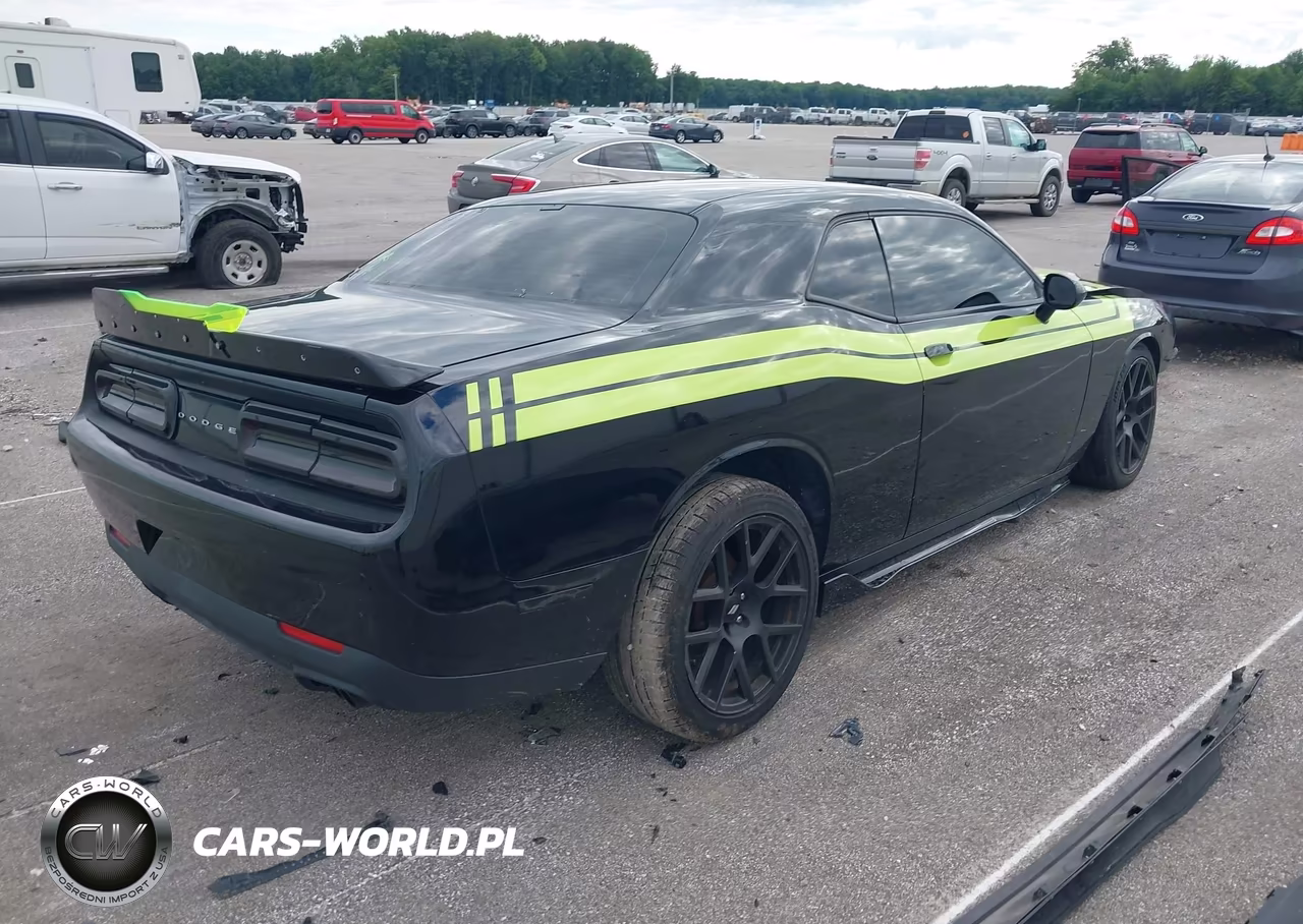 2017 Dodge Challenger Sxt VIN:2C3CDZAG9HH611089 - 4