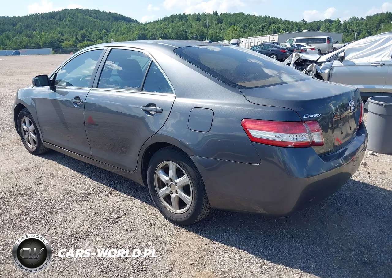 2010 Toyota Camry Le VIN:4T1BF3EK3AU102482 - 3