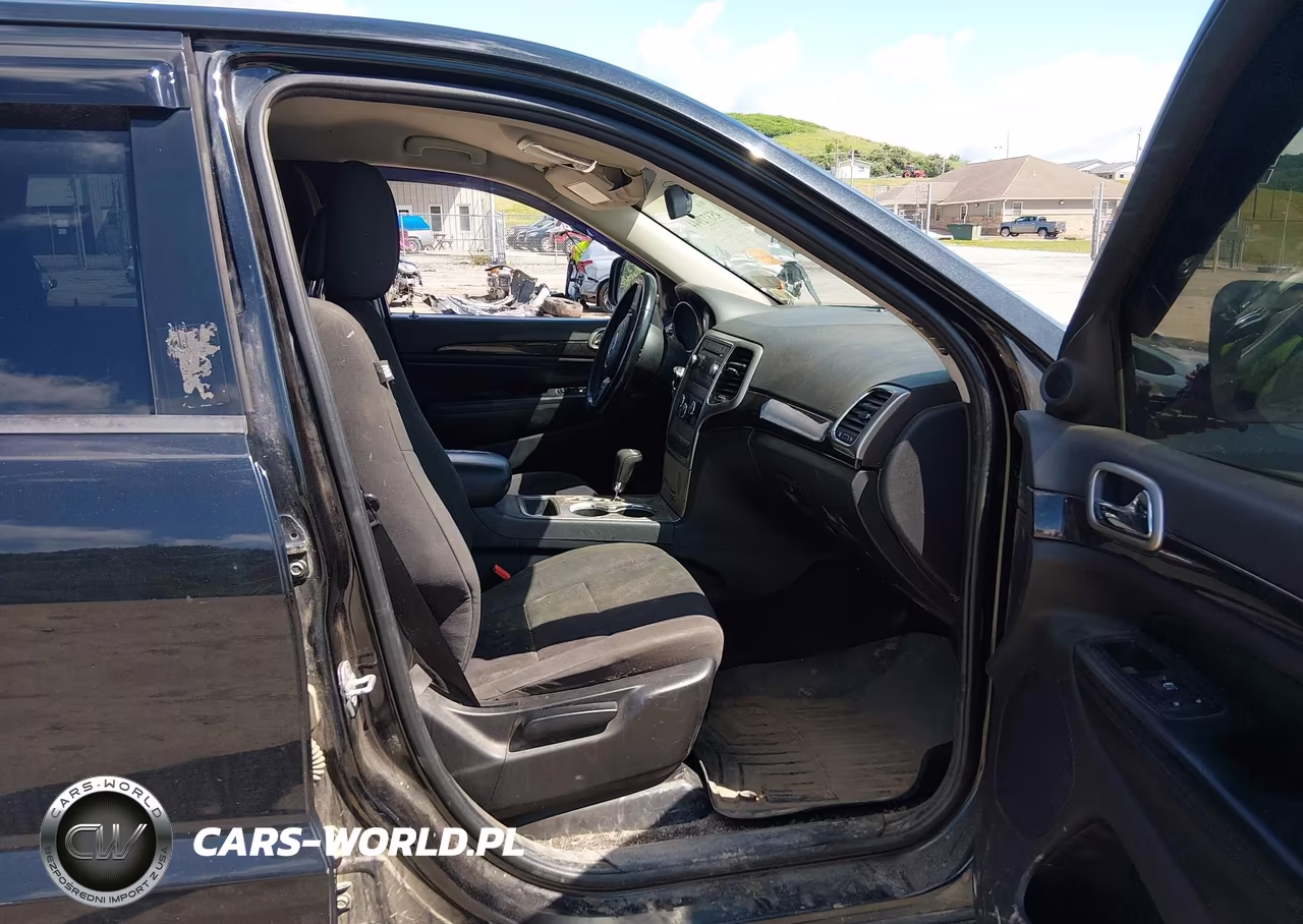 2011 Jeep Grand Cherokee Laredo VIN:1J4RR4GGXBC554939 - 5