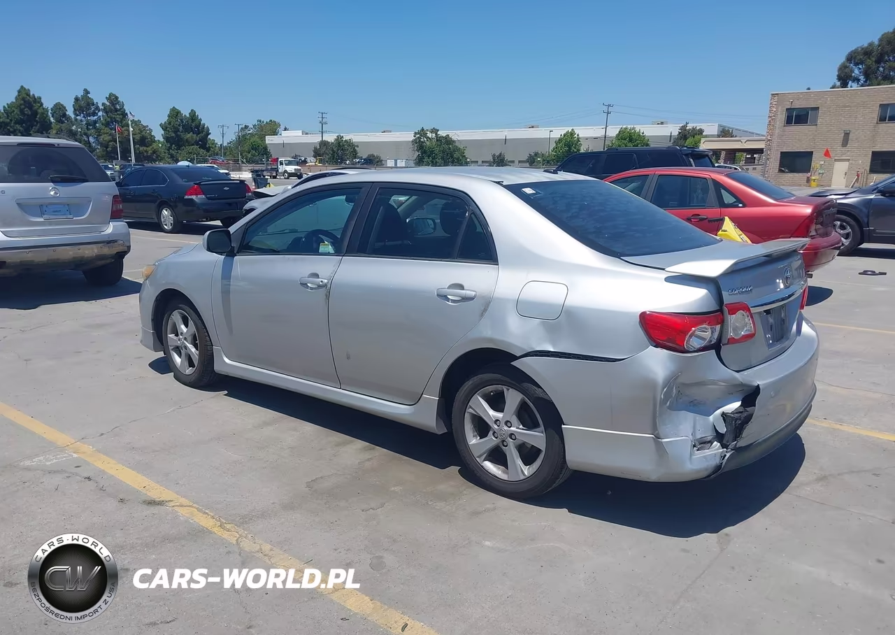 2011 Toyota Corolla S VIN:2T1BU4EE4BC639998 - 3