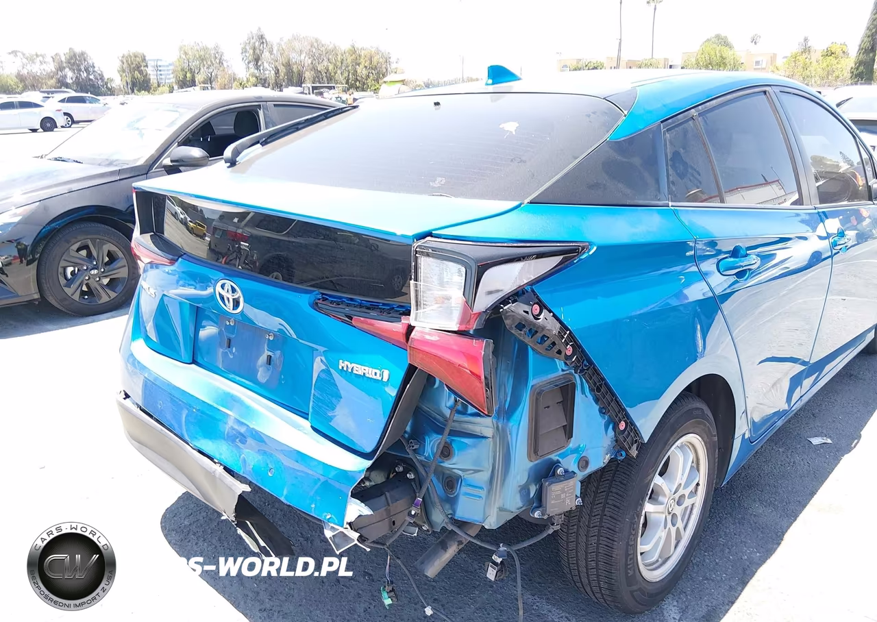 2019 Toyota Prius Le VIN:JTDKARFU2K3092797 - 17