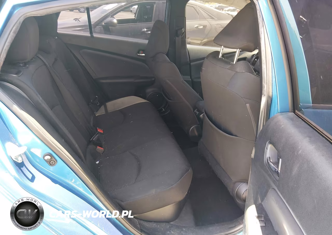 2019 Toyota Prius Le VIN:JTDKARFU2K3092797 - 8