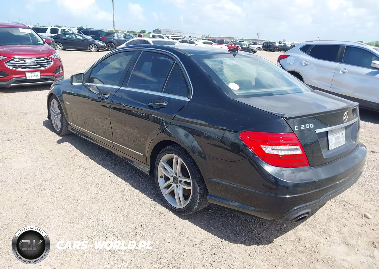 2012 Mercedes-Benz C 250 Sport VIN:WDDGF4HB1CR200269 - 3