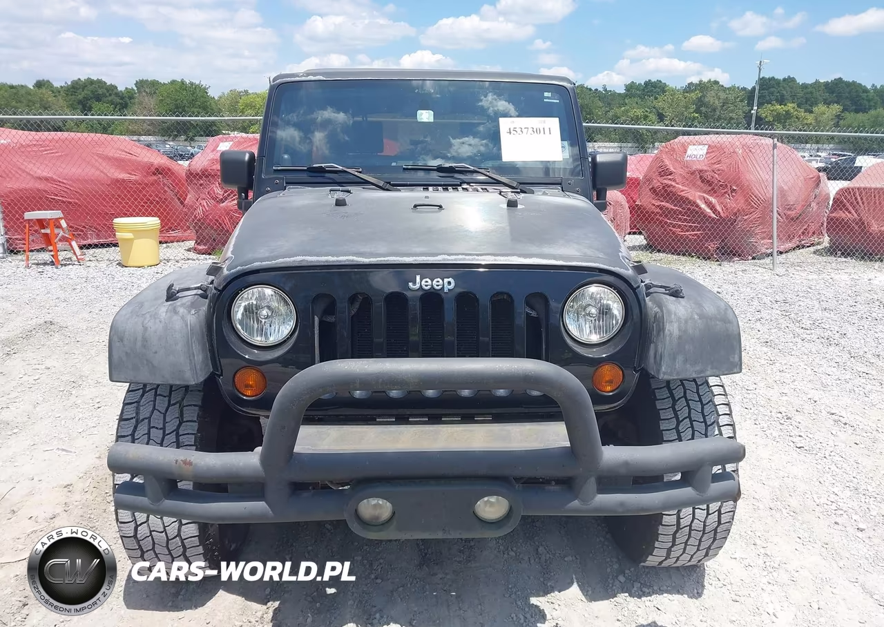 2010 Jeep Wrangler Unlimited Sport VIN:1J4BA3H14AL127011 - 12