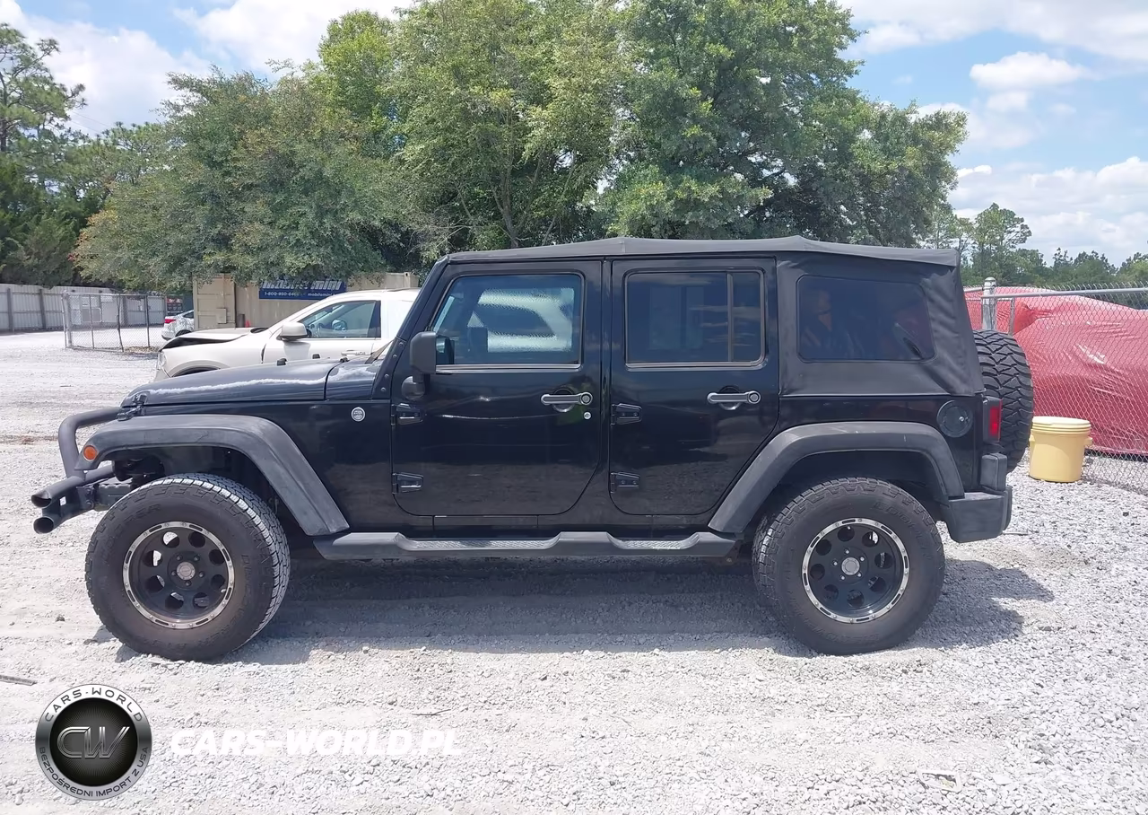 2010 Jeep Wrangler Unlimited Sport VIN:1J4BA3H14AL127011 - 14