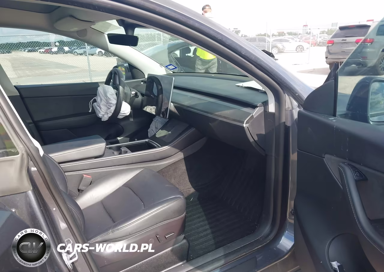 2022 Tesla Model Y Performance Dual Motor All-Wheel Drive VIN:7SAYGDEF8NF494767 - 5