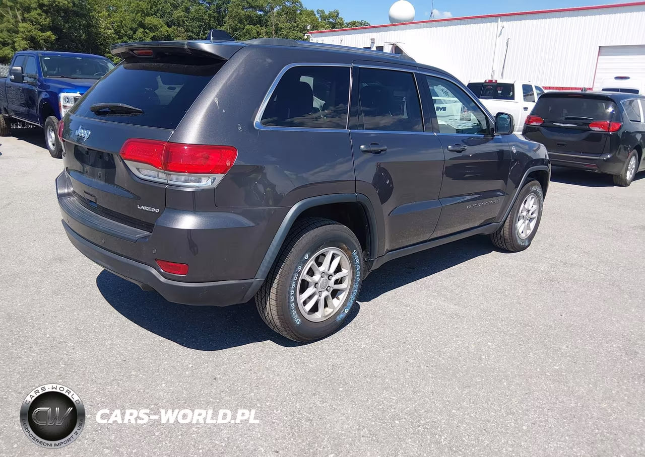 2019 Jeep Grand Cherokee Laredo E 4X4 VIN:1C4RJFAG3KC754210 - 4