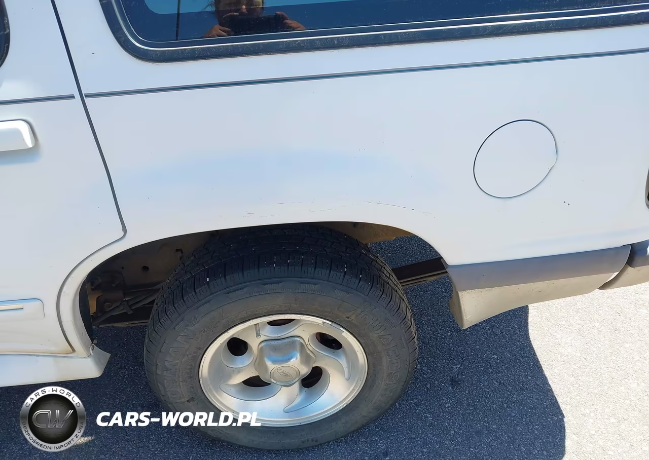 1997 Ford Explorer Eddie Bauer-Limited-Xlt VIN:1FMDU35P8VUA40917 - 13