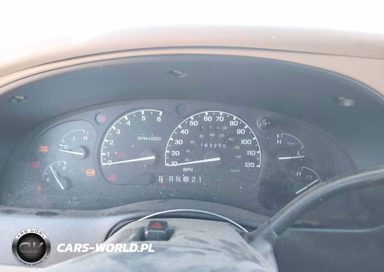 1997 Ford Explorer Eddie Bauer-Limited-Xlt VIN:1FMDU35P8VUA40917 - 7