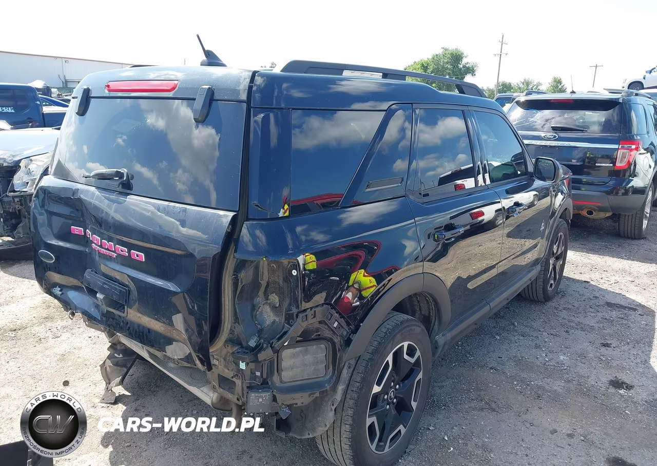 2021 Ford Bronco Sport Outer Banks VIN:3FMCR9C69MRB08898 - 4